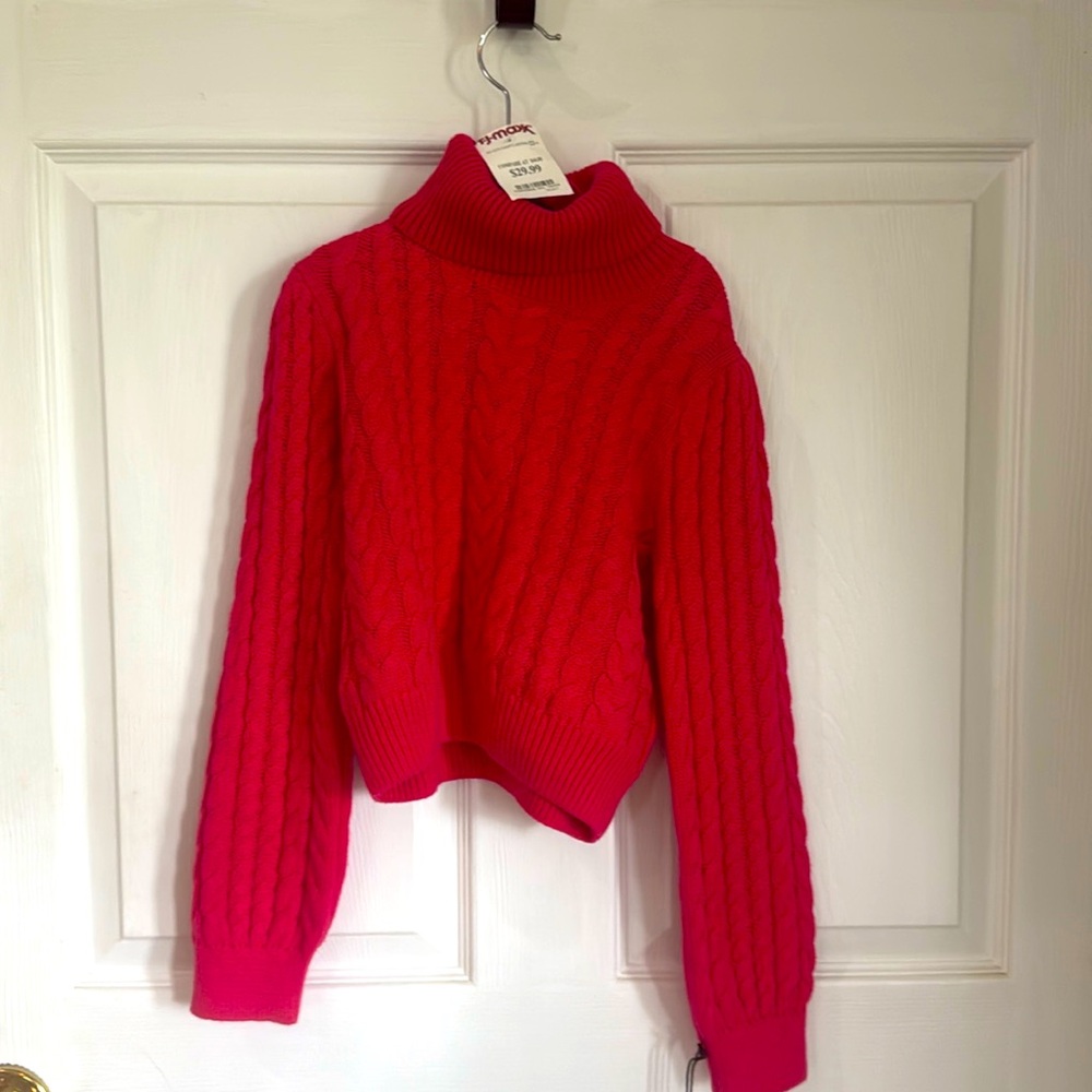 Cupcakes and cashmere brand girls size 7 to 8 years sweater. new with tags